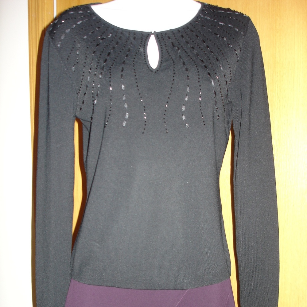 NWT Cabo Embroidered Sweater.